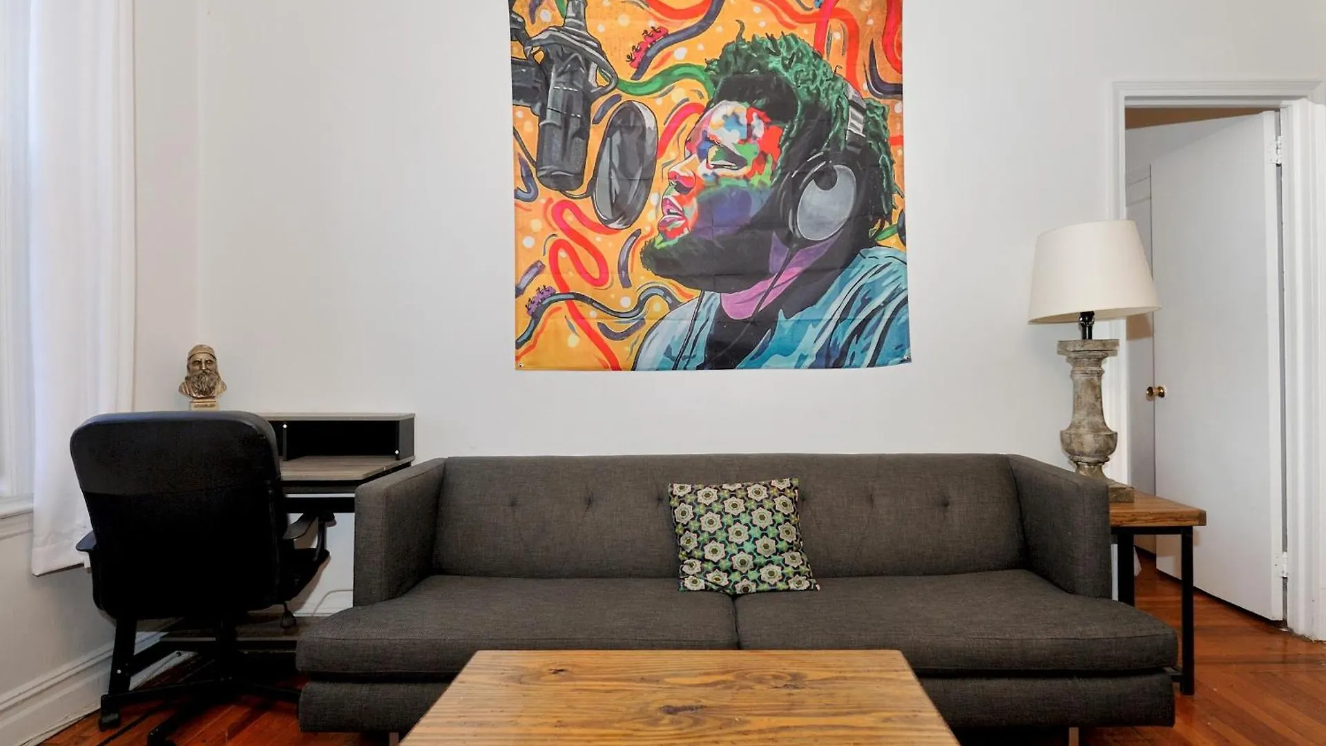 Midtown West Furnished 3 Bedroom Apartment New York