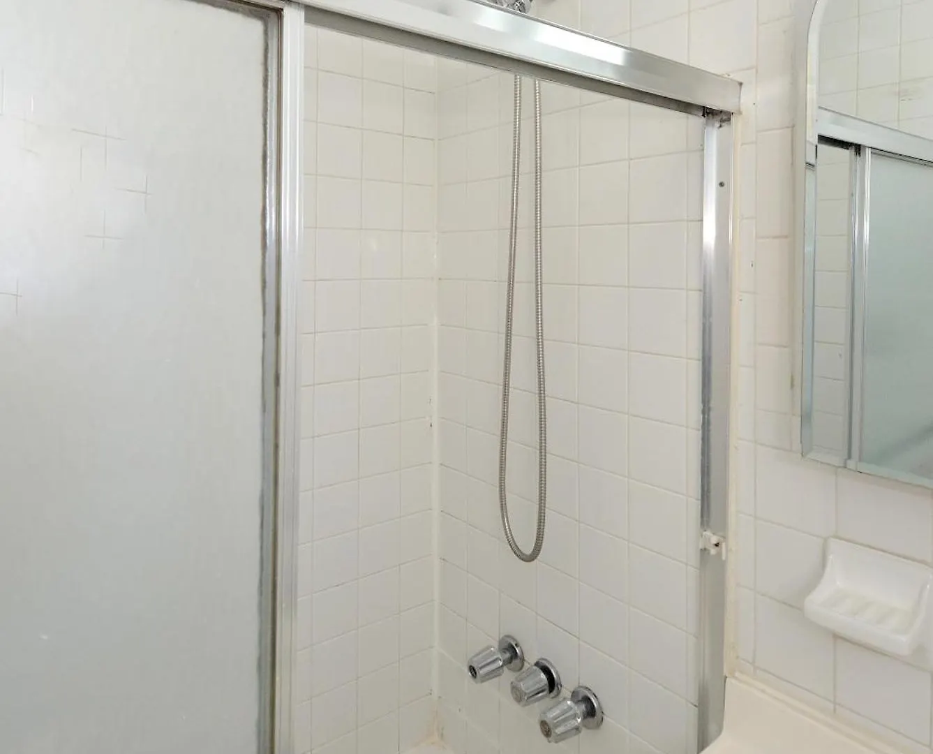 Midtown West Furnished 3 Bedroom Apartment New York
