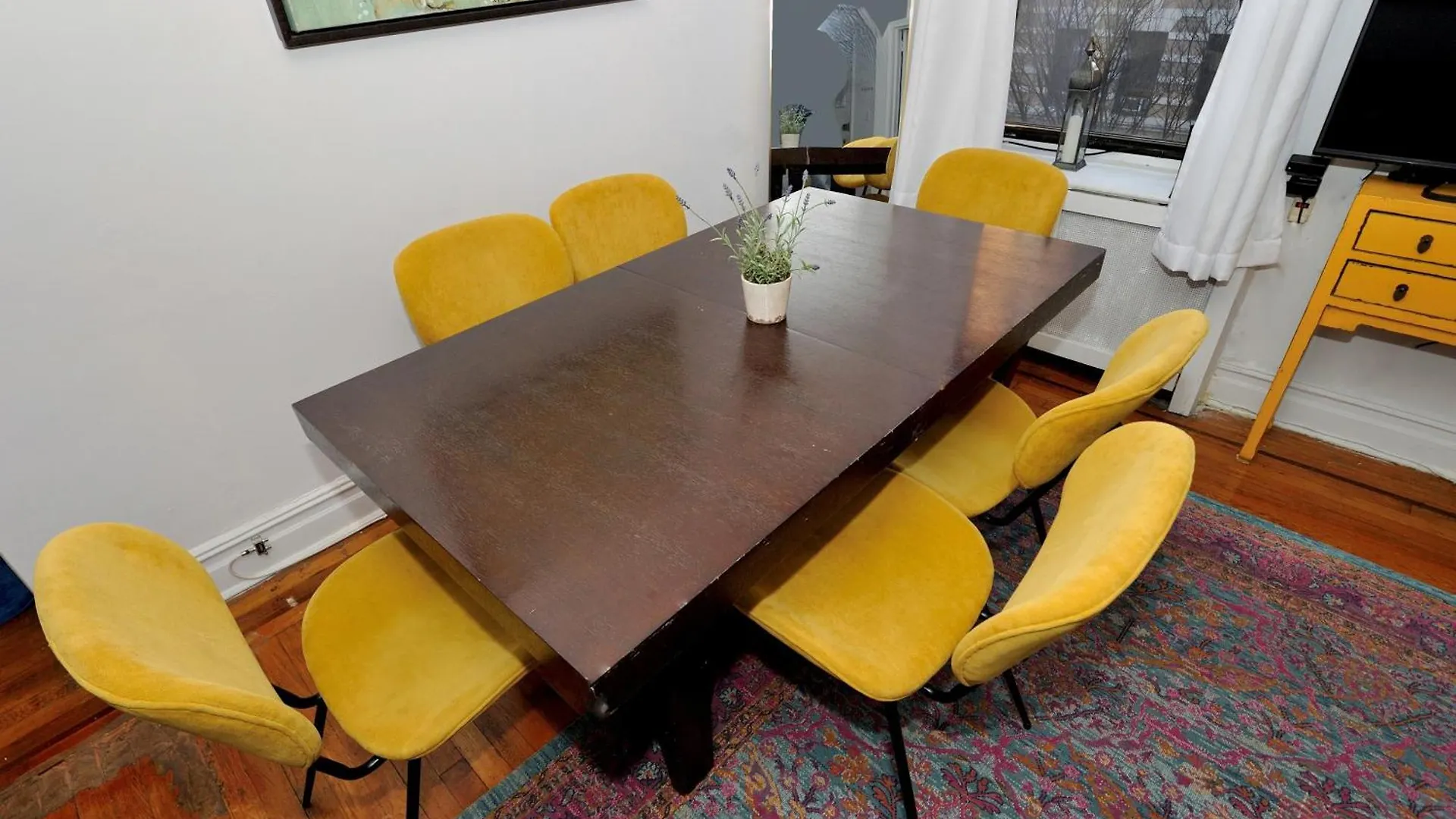 Midtown West Furnished 3 Bedroom Apartment New York